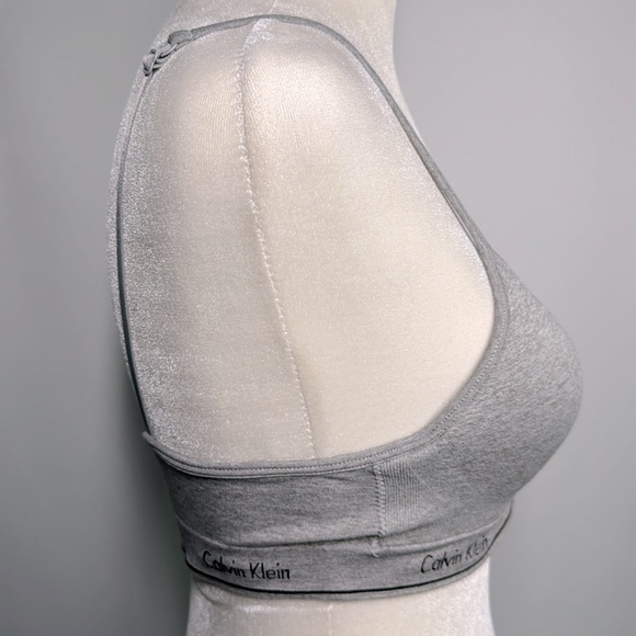 ❤️3/$30 Calvin Klein Gray Bra with Adjustable Straps - Picture 3 of 7